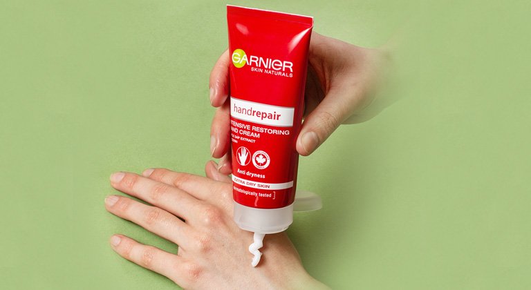 Garnier Hand Repair Intensive Restoring Hand Cream Extra Dry Skin 100ml Garnier Hand Repair Intensive Restoring Hand Cream Extra Dry Skin 100ml