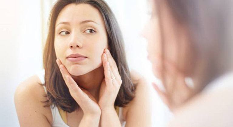 what causes-blackheads-small