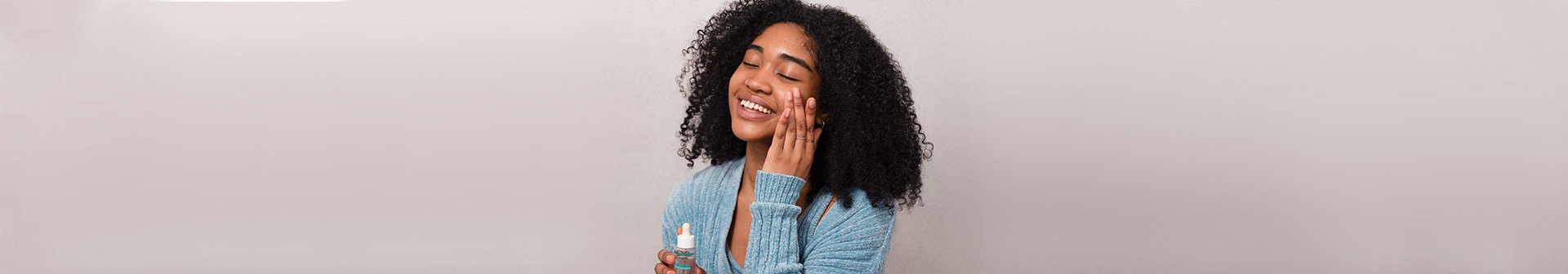 model using skin serum