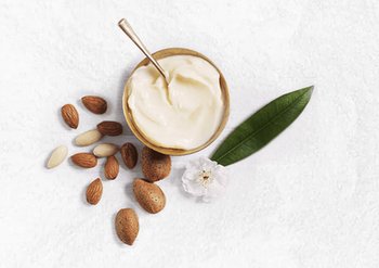 ultimate-blends-meet-our-ingredients-almond-cream