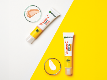 DMI_SKINACTIVE_DAILYUV_GLOWANDINVISIBLE_BRANDPAGE_IMAGE_5B_JAN24