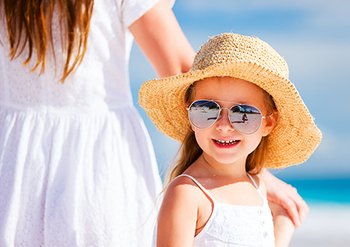 girl-with-glasses-contentblock