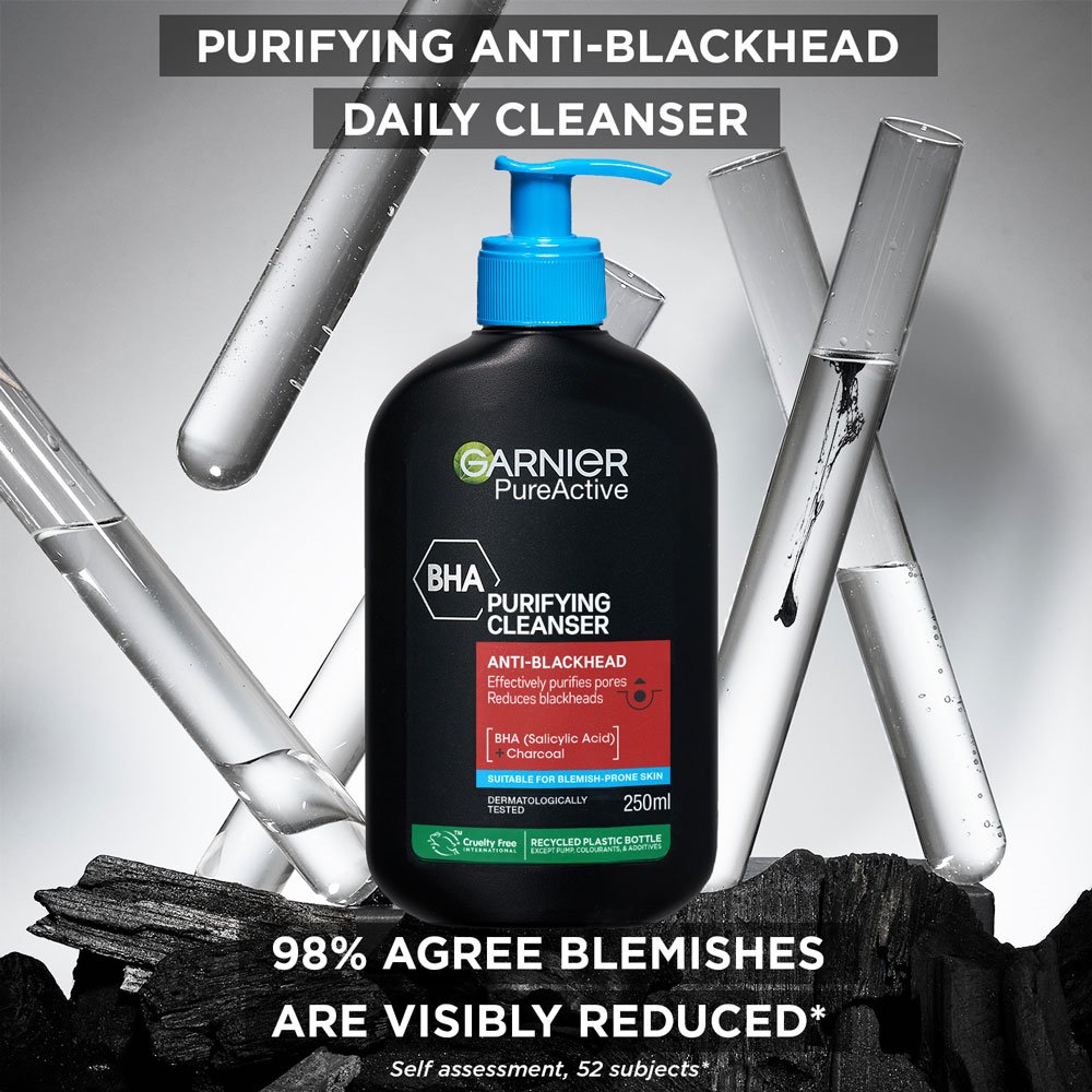 Anti Blackhead BHA Charcoal Daily Face Cleanser Garnier UK